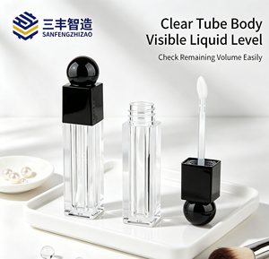 Tube de brillant à lèvres transparent à rainures verticales carrées et fines, avec bouchon à bille noir, vide, pour huile à lèvres - Product Image 1