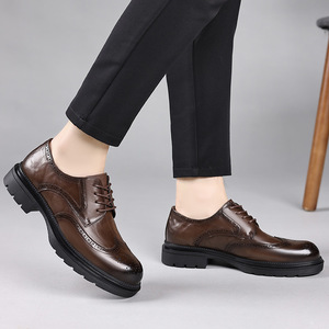 New Genuine Leather Pointed Business Formal Men's <b>Shoes</b> Engraved <b>Decorations</b> Anti-slip Wedding-style British Thick-soled Trendy - Product Image 4