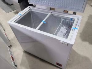 Nuovo Design Frigorifero a Risparmio Energetico con Congelatore Superiore 115L Tre Porte Mini Produttore di Ghiaccio DC 12/24V Frigorifero ad Energia Solare - Product Image 5