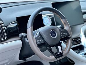 Offre Spéciale <span class=keywords><strong>2022</strong></span> BYD Song Plus DM-i 75 Luxury 112/160 Plug in Hybrid SUV 5 Seater Smart New Energy Vehicle Family Travel EV Car - Product Image 4