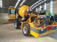 Bétonnière autochargeante de 2,6 m³ entièrement automatique, fonctionnement par une seule personne, camion malaxeur à béton mobile