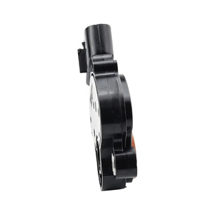 Interruptor de Seguridad Neutral Fn0221444 para Transmisión de 6 Velocidades Mazda, Pieza de Repuesto de Plástico para Automóvil - Product Image 3