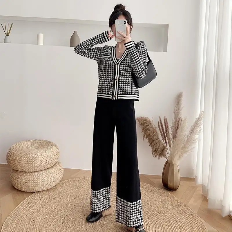 2 Piece Knitted Set 2021 Spring and Autumn New Fashion Plaid Cardigan High Waist Wide Leg Pants Slimming Elegant Knitting Suit
