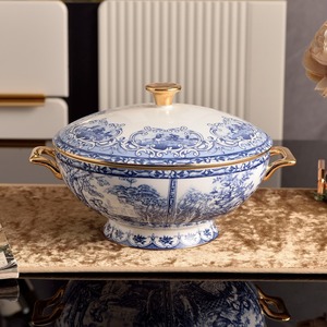 Soupière en céramique bleue et blanche classique de luxe sur mesure avec couvercle, motif paysager et bordure dorée, ensemble de vaisselle - Product Image 1
