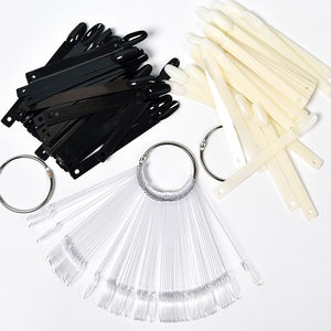 50 pièces d'échantillons d'ongles en plastique en forme d'éventail avec anneau métallique, transparents, naturels, professionnels, pour la pratique et la présentation de couleurs de vernis à ongles et de gel - Product Image 1