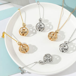 <span class=keywords><strong>Pendientes</strong></span> de bola hueca de Anime japonés, accesorios de joyería de personaje de dibujos animados - Product Image 3