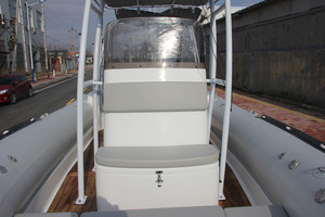 <span class=keywords><strong>Bateau</strong></span> à côtes en fibre de verre <span class=keywords><strong>semi</strong></span>-<span class=keywords><strong>rigide</strong></span> à coque en V profond de 7.6m et 25 pieds <span class=keywords><strong>Bateau</strong></span> gonflable chinois avec moteur hors-bord pour la pêche - Product Image 2