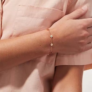 Joyería personalizada al por mayor 925 plata esterlina 18K chapado en oro Rowena flor encantos pulsera para mujer joyería - Product Image 2