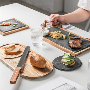 Plateaux de service en ardoise noire enveloppés de bois d'acacia massif, non toxiques, pour usage domestique, cuisine occidentale et japonaise contemporaine - Product Image 2