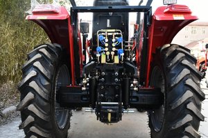 Carburant diesel 4x4 Type d'entraînement de tracteur agricole Mini tracteur avec la puissance 100hp évaluée équipée du moteur de boîte de vitesse - Product Image 6