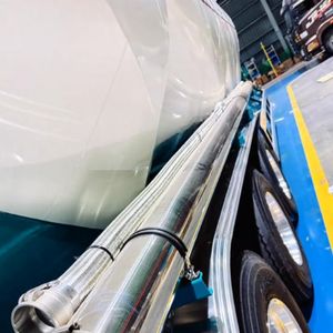 Remolque Cisterna <span class=keywords><strong>de</strong></span> Acero Inoxidable para Transporte <span class=keywords><strong>de</strong></span> Harina y Polvo Seco, <span class=keywords><strong>de</strong></span> Uso Especial, a Buen <span class=keywords><strong>Precio</strong></span>, Fabricante <span class=keywords><strong>de</strong></span> Cisternas para Transporte <span class=keywords><strong>de</strong></span> Almidón - Product Image 4