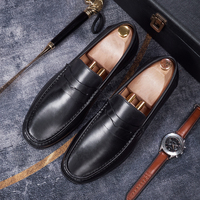 Chaussures décontractées pour hommes en cuir de vachette de qualité supérieure, mocassins de luxe 2026, chaussures à enfiler, finition patinée à la main, chaussures habillées
