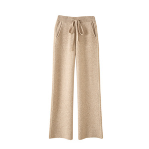 <span class=keywords><strong>Pantaloni</strong></span> <span class=keywords><strong>Larghi</strong></span> in Cashmere di Lusso per Donna, <span class=keywords><strong>Morbidi</strong></span> e Lavorati a Maglia - Product Image 4
