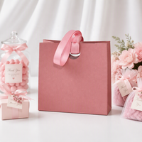 Sac de luxe rose pour bijoux et accessoires, fabrication chinoise, petites quantités en gros, prêt à être expédié, idéal pour les boutiques.
