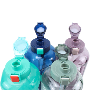 Bouteilles d'eau à la mode en plastique Tristan Bouteille d'eau en plastique 1600 ml Bouteilles d'eau en plastique - Product Image 6