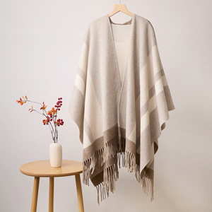 <span class=keywords><strong>Poncho</strong></span> de luxe en laine mérinos pour femme, châle jacquard à chevrons de Mongolie intérieure, châle en laine surdimensionné chaud pour l'hiver, vêtement d'extérieur - Product Image 6