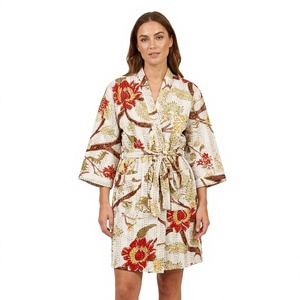 Kimono indien traditionnel vintage Kantha, fait main, motif floral, col en V, fermeture à ceinture, robe d'été respirante pour femmes, 100% coton - Product Image 1
