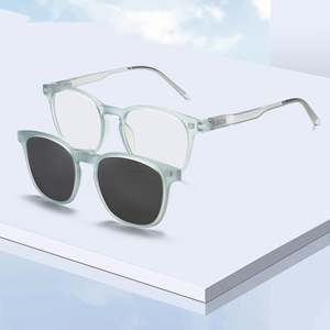 Gafas Ópticas Polarizadas 2 en 1 con Clip Magnético para Lentes de Sol, Anti Luz Azul, Cuadradas, Personalizables con Logotipo, para Hombre y Mujer - Product Image 3