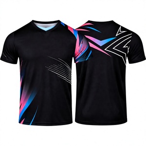 เสื้อวอลเลย์บอลชายสีดำชมพูฟ้าแบบซับลิเมชั่น แขนสั้น คอวี ระบายเหงื่อได้ดี ลายพิมพ์เรขาคณิต ทรงแอธเลติก - Product Image 1