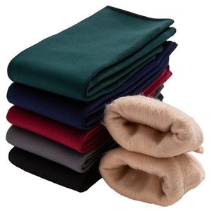 <span class=keywords><strong>Chaussettes</strong></span> Crew Unisexe Automne Hiver Chaudes Doublées Polaire Épais Polyester Absorbant La Sueur <span class=keywords><strong>Chaussettes</strong></span> De Neige Décontractées Solides - Product Image 3