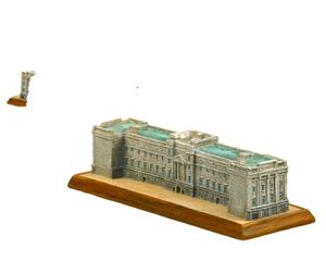 Statua del Buckingham Palace, Souvenir Creativo di Architettura Rinomata del 2025, Esposizione Turistica del Regno Unito - Product Image 1