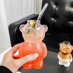 Vaso <span class=keywords><strong>de</strong></span> <span class=keywords><strong>Vidrio</strong></span> <span class=keywords><strong>de</strong></span> Borosilicato Personalizado con Tapa y Pajita <span class=keywords><strong>de</strong></span> Oso <span class=keywords><strong>de</strong></span> Peluche Estilo Nórdico, Reutilizable y Apto para Alimentos - Product Image 6