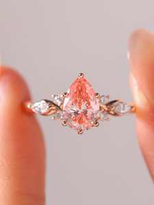 Bague en or moderne avec diamant de laboratoire taille brillant poire pour femme, bijou élégant pour mariage et fiançailles, cadeau intemporel de joaillerie fine - Product Image 2