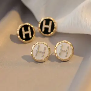 Luxe Lettre H Boucles D'oreilles Collection Designer Boucles D'oreilles Bijoux Vintage Strass En Acier Inoxydable Boucles D'oreilles Dernier <span class=keywords><strong>Catalogue</strong></span> - Product Image 1