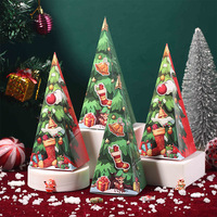 2026 Neue Luxuriöse Weihnachts-Dreieckige Süßigkeitenbox Pyramidenförmige Kraftpapier-Geschenkverpackung für Hochzeit Feiertagsparty Gastgeschenk