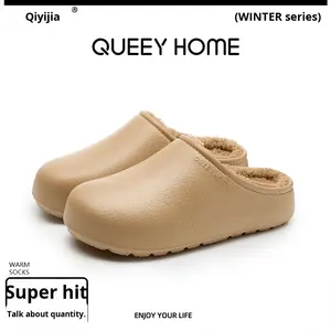 Chaussons d'intérieur chauds d'hiver en gros, confortables, imperméables, sandales en fourrure, antidérapants, chaussures plates d'extérieur pour femmes et hommes - Product Image 5