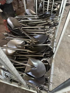 Vente en gros d'usine, outils agricoles de qualité industrielle, pelle de jardinage en acier au carbone pour le creusement - Product Image 4