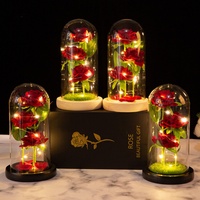 Trois roses éternelles sous cloche en verre, ornements, cadeaux pour la fête des mères, fleur simulée avec couvercle en verre, lumières LED