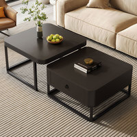 Moderner, schlichter quadratischer Glas-Couchtisch mit Metallgestell, luxuriöses High-End-Möbelstück für kleine Wohnzimmer.