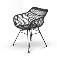 Modern Siyah Sentetik PE Rattan Yemek Sandalyesi Dış Mekan Bahçe Hasır Koltuk Cafe Restoran Metal Ayaklı Toptan