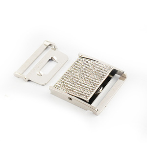 Hebilla de Liberación Lateral de Aleación de Zinc Plateada con Diamantes de Imitación para Bolsos y Cinturones K589, Accesorio de Hardware Duradero y Resistente al Desgaste - Product Image 1