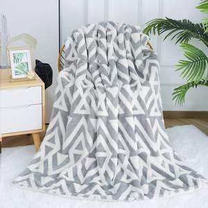 Otoño e invierno suave cálido Color puro doble capa Jacquard esponjoso franela Sherpa sofá ropa de cama manta Casual - Product Image 1
