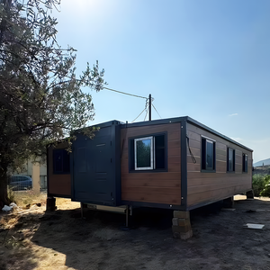 Maison de conteneur extensible de luxe de 40 pieds, maison moderne à double aile, maisons préfabriquées avec balcon à toit triangulaire - Product Image 1