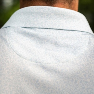 Camisa de Golf de Secado Rápido con Estampado de Calaveras y Flores Rosas, Verde y Rojo, Retro, de Poliéster Reciclado, con Cierre de Perlas - Product Image 4