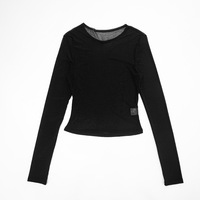 Ensemble quatre pièces sexy : débardeur uni, haut en maille à manches longues, short moulant et ensemble cuissard