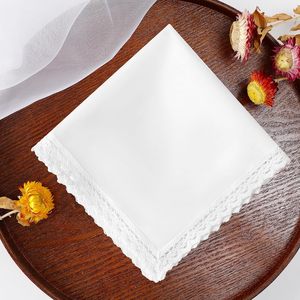 Serviette de table en tissu mélange coton et lin, moderne, brodée, carrée, avec bordure en dentelle crochet, réutilisable, pour mariage, banquet, repas à la maison - Product Image 6