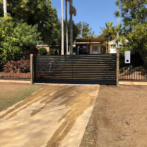 Panneaux de clôture en alliage d'aluminium à lames verticales pour extérieur, design éco-responsable, revêtement poudré pour <span class=keywords><strong>jardin</strong></span> et cour arrière - Product Image 3