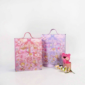 Boîtes cadeaux de luxe en carton rigide personnalisées avec fermeture magnétique, poignée, pelliculage mat et gaufrage, doublure en éponge, revêtement UV - Product Image 5
