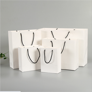 Sacs cadeaux <span class=keywords><strong>SBS</strong></span> marron de luxe de taille moyenne, impression offset, pour mariages, fêtes, supermarchés, sacs promotionnels en gros pour faveurs de mariage - Product Image 3