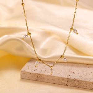 Collier en acier inoxydable plaqué or 18 carats pour femme, avec perles, pampilles et sequins, motif géométrique, élégant et tendance, idéal pour les fêtes - Product Image 2