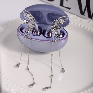 Clip d'oreille dynamique papillon ajouré à longues pampilles <span class=keywords><strong>avec</strong></span> fonction écouteur Bluetooth, bijou de mode féminin pour le quotidien - Product Image 1