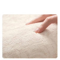 Tapis de sol en fausse fourrure de cachemire à motif de dessin animé mignon en forme d'alien, tapis de chevet doux, décoration de salon