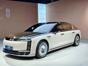 MAEXTRO S800 Modelo 2025 Híbrido <span class=keywords><strong>de</strong></span> Rango Extendido, Batería <span class=keywords><strong>de</strong></span> Alta Potencia <span class=keywords><strong>de</strong></span> 65 kWh, 4 Asientos, 340 KM <span class=keywords><strong>de</strong></span> Autonomía, Vehículo Recién Comprado - Product Image 3