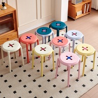Tabouret empilable moderne et simple en plastique épaissi, style crème, pour table à manger et salon, tabouret d'appoint pour invités