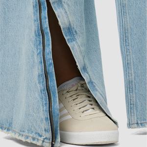 Jeans pour femmes de marque de mode, vente en gros OEM, en denim bleu clair, délavé vintage, style décontracté sexy boyfriend, taille haute, coupe large et ample - Product Image 4