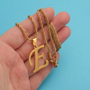 Pulseras Vintage Chapadas en Oro PVD de 18K Au750, Collares y Pulseras Personalizados de Acero Inoxidable con Letras de la A a la Z para Mujeres, Hombres y Niñas - Product Image 5
